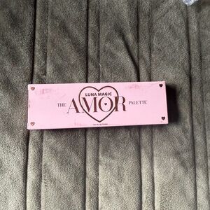 Luna Magic The Amor Pallette